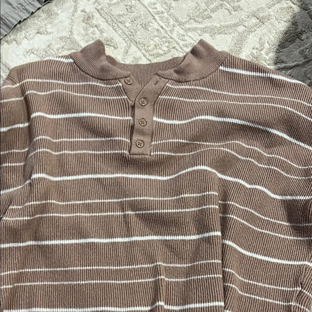 La Hearts Brown and White Crewneck Sweater